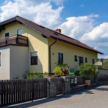 Gaestezimmer Ilse Brauneis Hotel Mautern Exterior foto